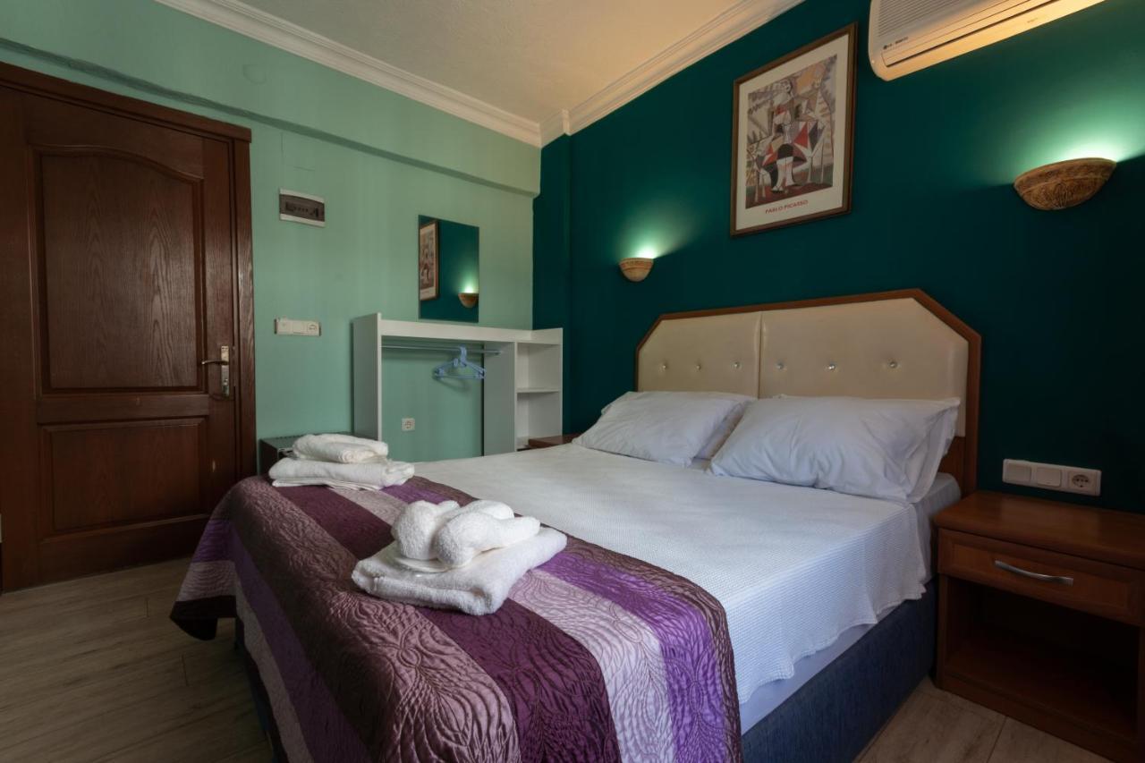Rebetika & Bistro Otel