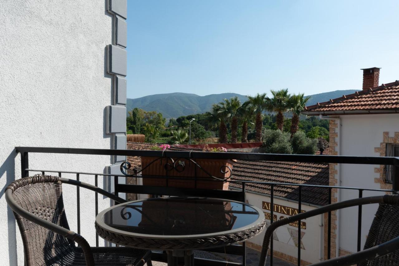 Rebetika & Bistro Otel