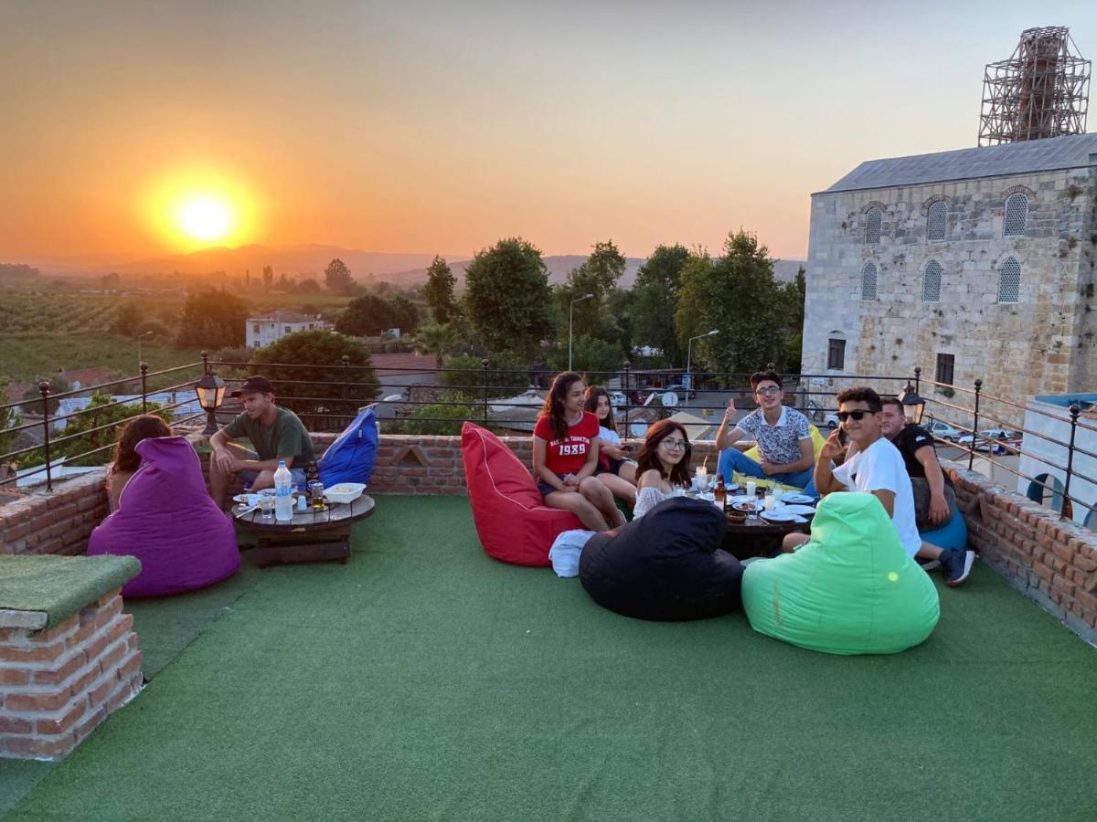 Отель Rebetika & Bistro