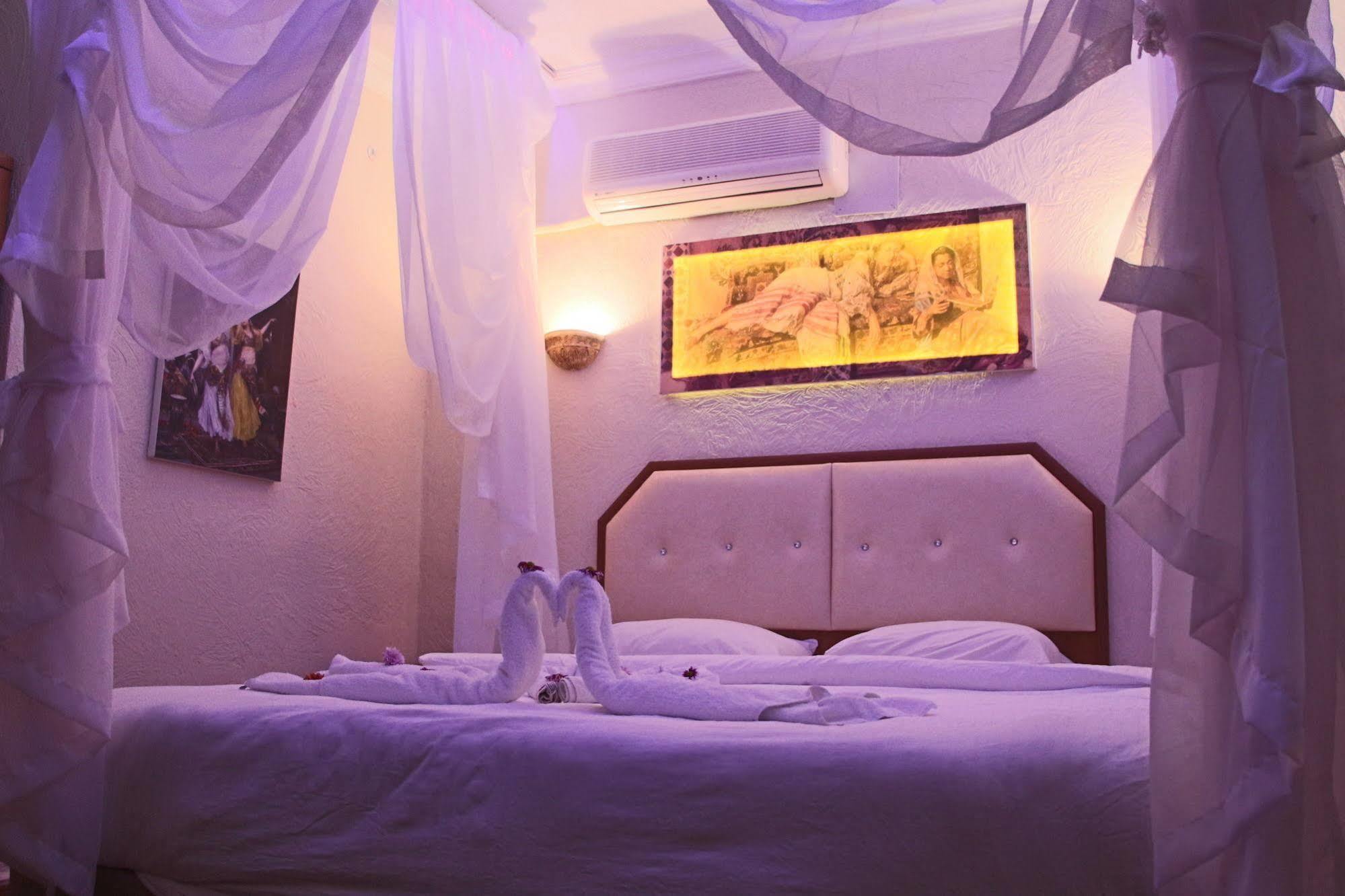 Rebetika & Bistro Otel